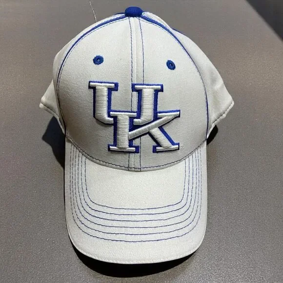Top Of The World Vintage UK Kentucky NCAA Stretch Fitted Cap White Blue One Size - Picture 1 of 7